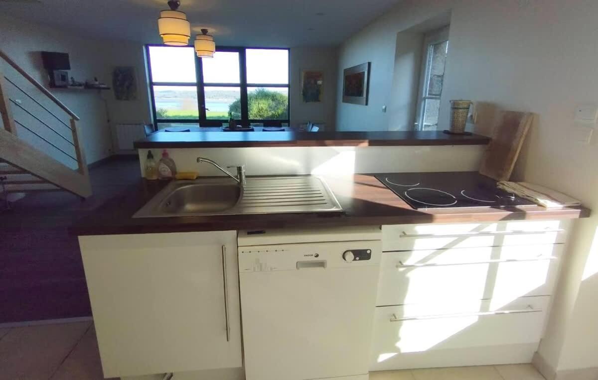 Large Farmhouse With Garden And Sea View For 8 People Locquenole 외부 사진